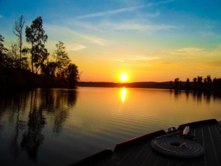 Ferienhaus mit Kamin & tollem Ausblick am See Bunn