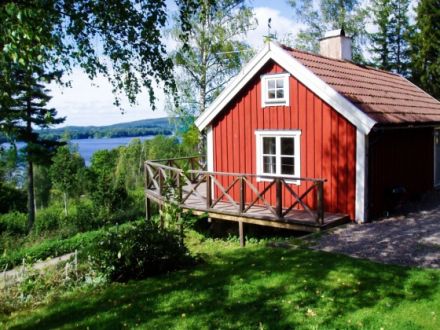 Ferienhaus mit Kamin & tollem Ausblick am See Bunn