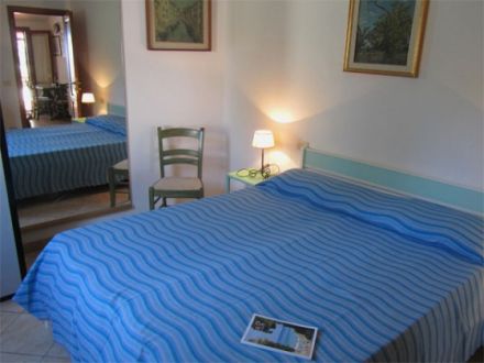 Appartamenti Laura - Casa Rosa auf Elba für 4 Pers. nur 60 Meter vom Meer