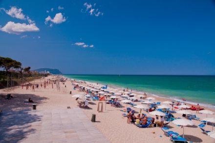 PINETA BEACH - Porto Recanati