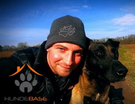 Hundebase - Klaus Schmidt