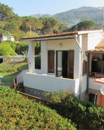Casa Bougainvillea - Strandhaus am Meer Elba
