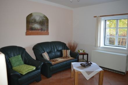 Ferienhaushälfte "An den Linden" in Alleinlage am Wald