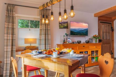 Historisches Waldhaus | eingezäunt