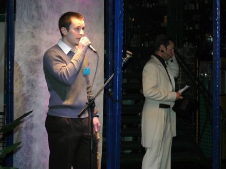 Gib mir drei Minuten im Fahrstuhl...