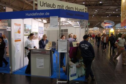 Hundefinder.de präsentierte Züchter auf Leipziger Touristikmesse