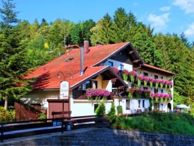 Villa Montara Bed & Breakfast