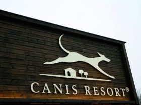 CANIS RESORT
