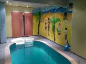 Ferienhaus XXL mit Innenpool in Luxemburg