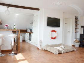 Ostsee-Fewo Hundeglück Family, Garten + 180cm Zaun