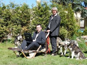 Wo bellt's und miaut's? Bei Snautz!